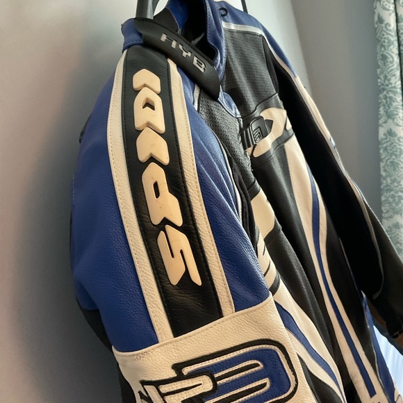 Spidi Men’s 54 Hydroback Black, White, Blue Fully Armored Ventilated Racing Suit - Picture 9 of 16